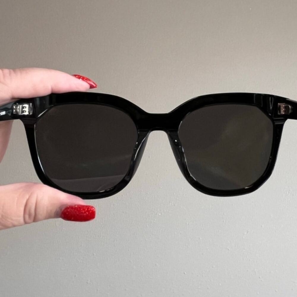 DIFF Eyewear GIA Oversized Square Sunglasses Blac… - image 9